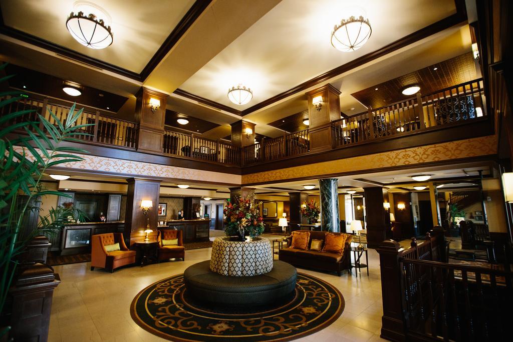 Hotel Julien Dubuque Exterior photo
