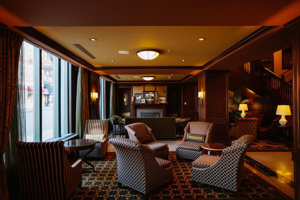 Hotel Julien Dubuque Exterior photo