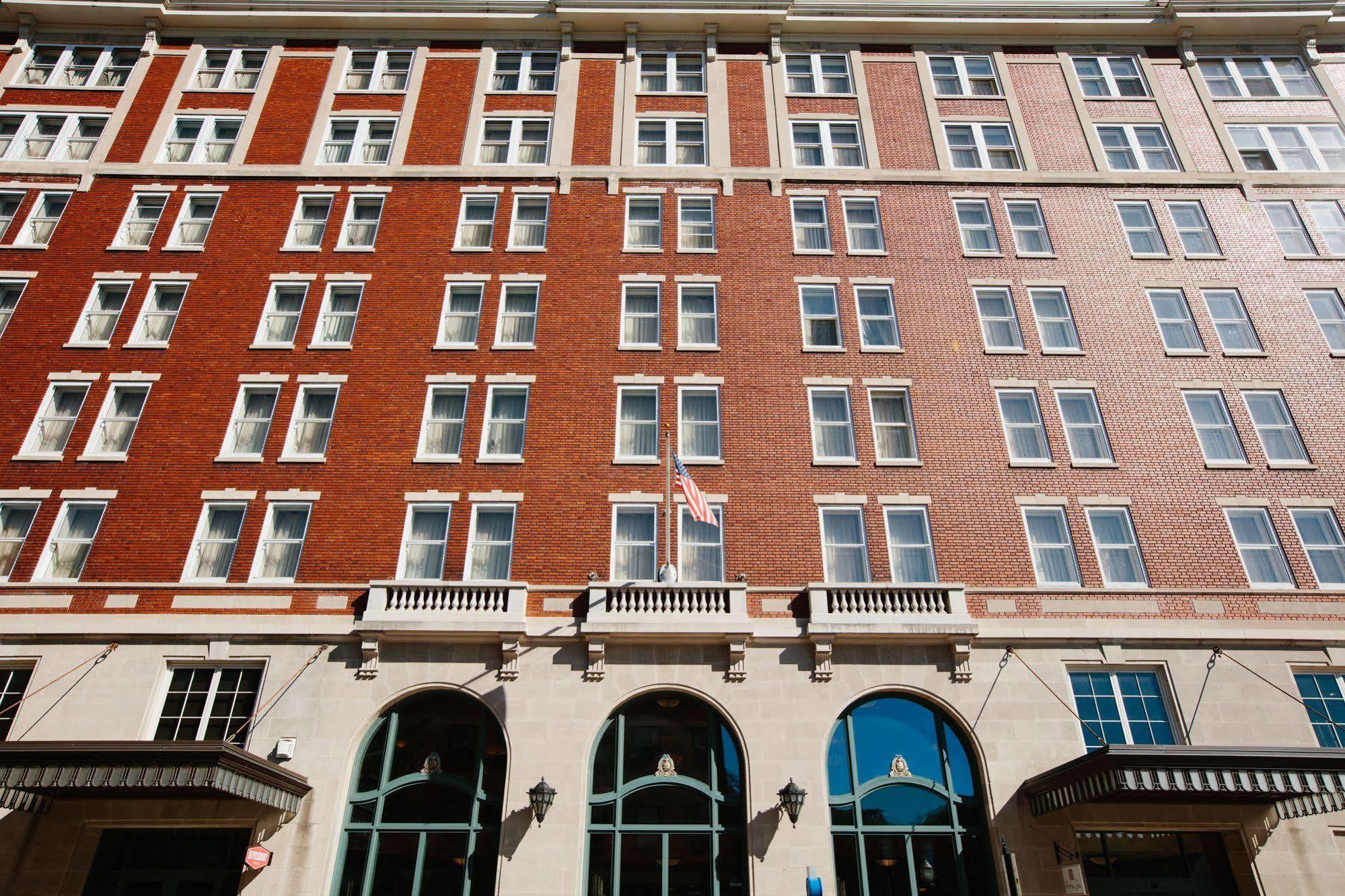 Hotel Julien Dubuque Exterior photo